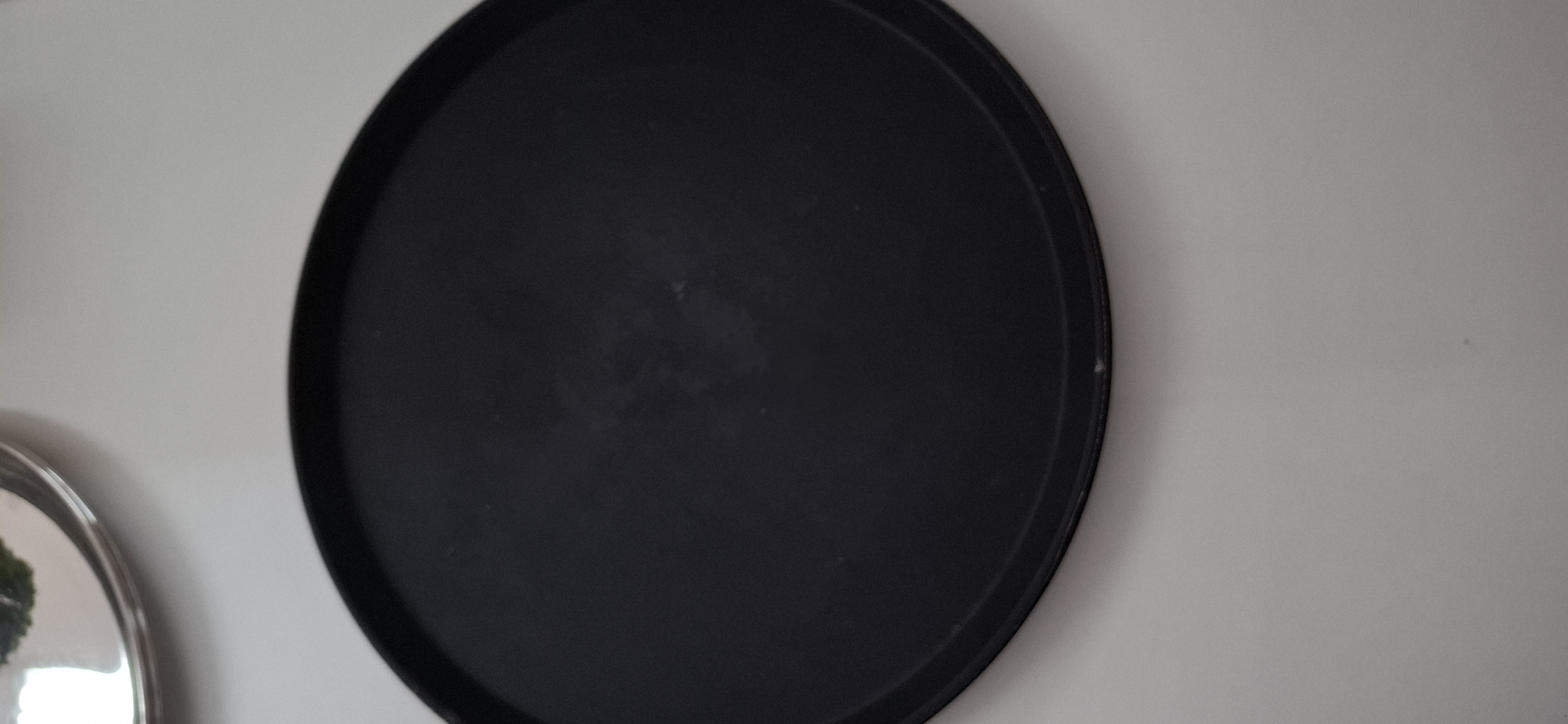 Bandejas Preta Antiderrapante 41cm